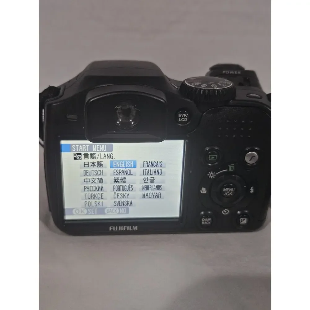 Fujifilm FinePix S Series S700 7.1MP Digital Camera - Black w/ Adtl Lenses Works